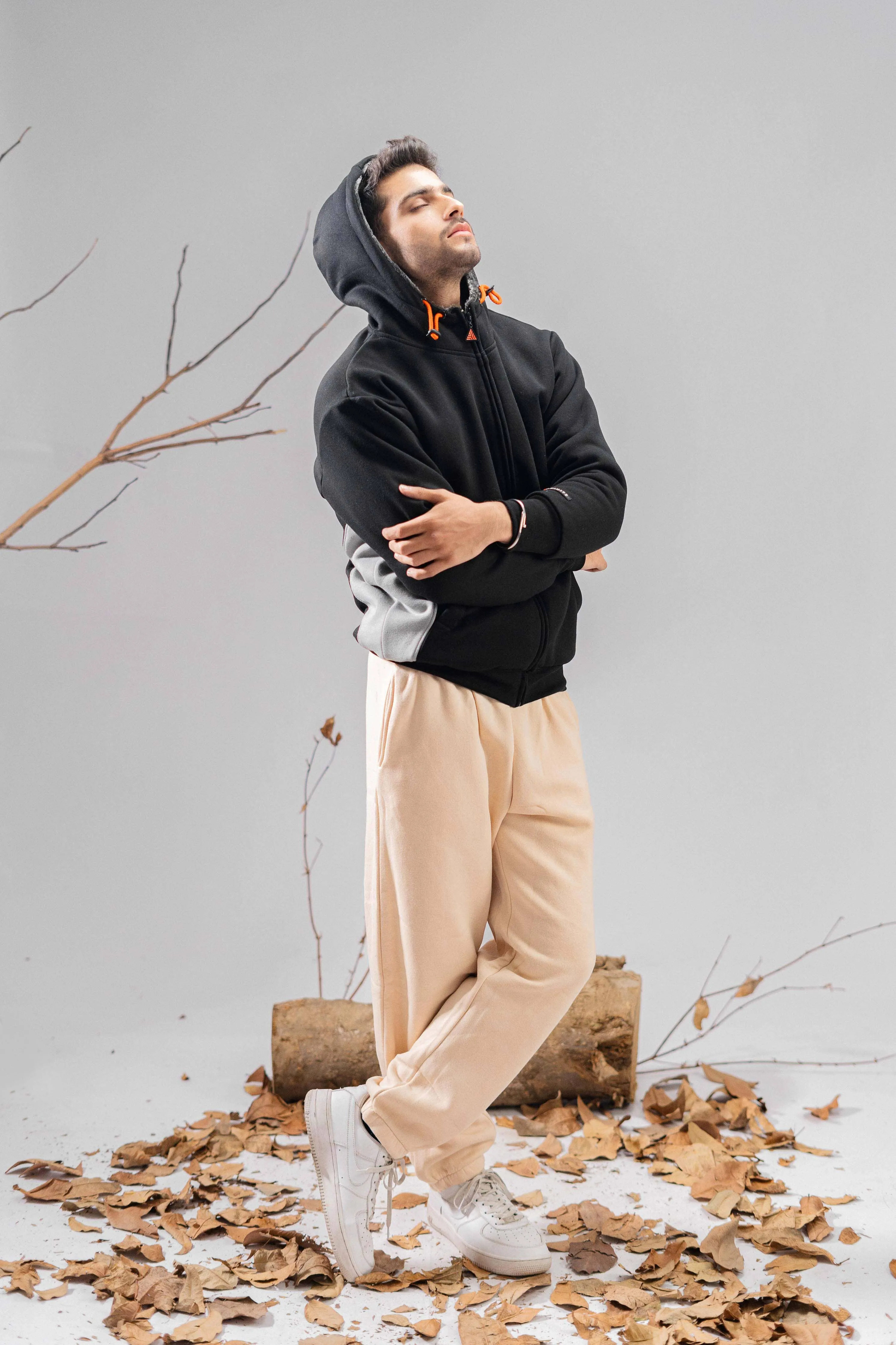 Axinite Men's AX 96 Contrast Panel Fleece Zipper Hoodie.