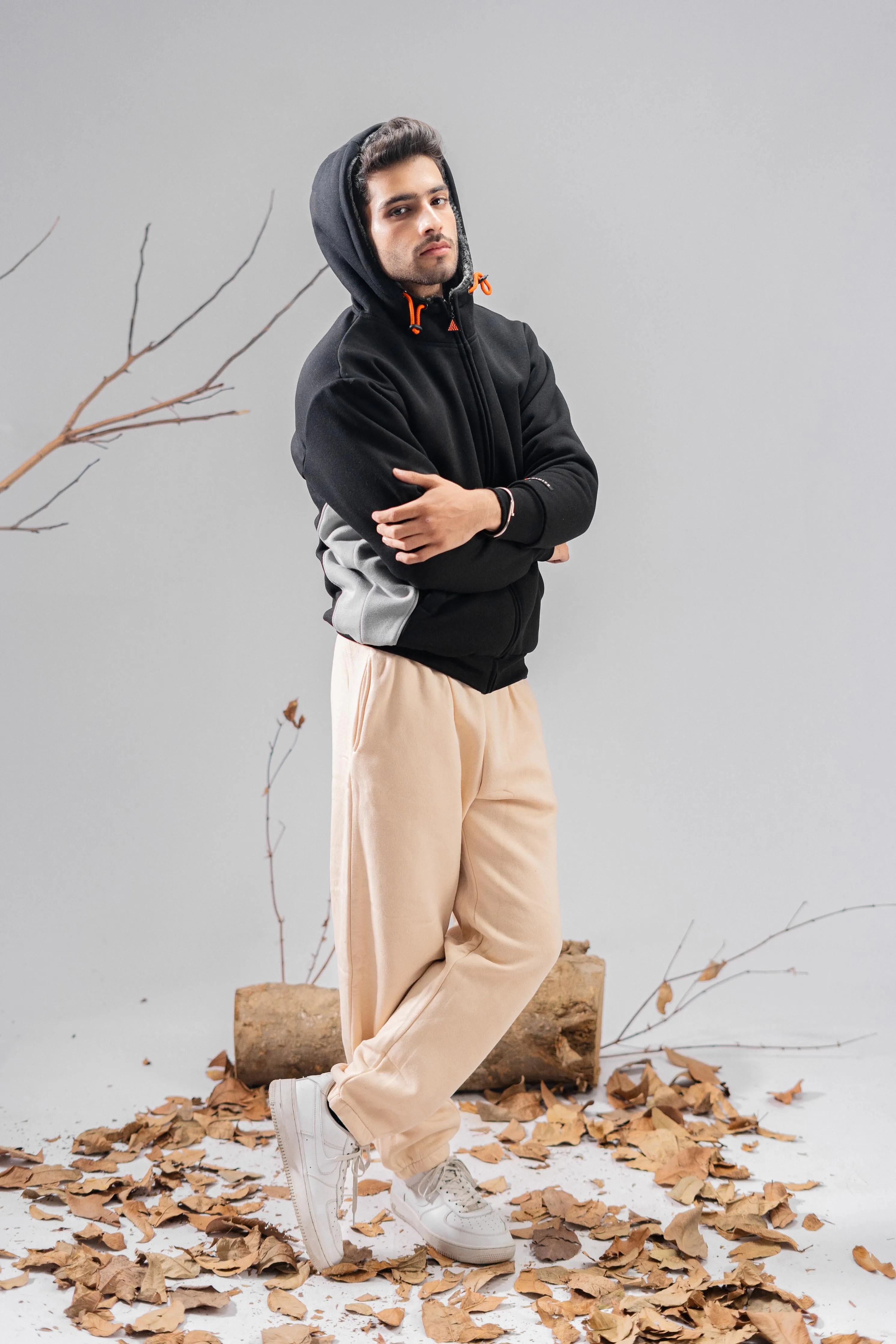 Axinite Men's AX 96 Contrast Panel Fleece Zipper Hoodie.