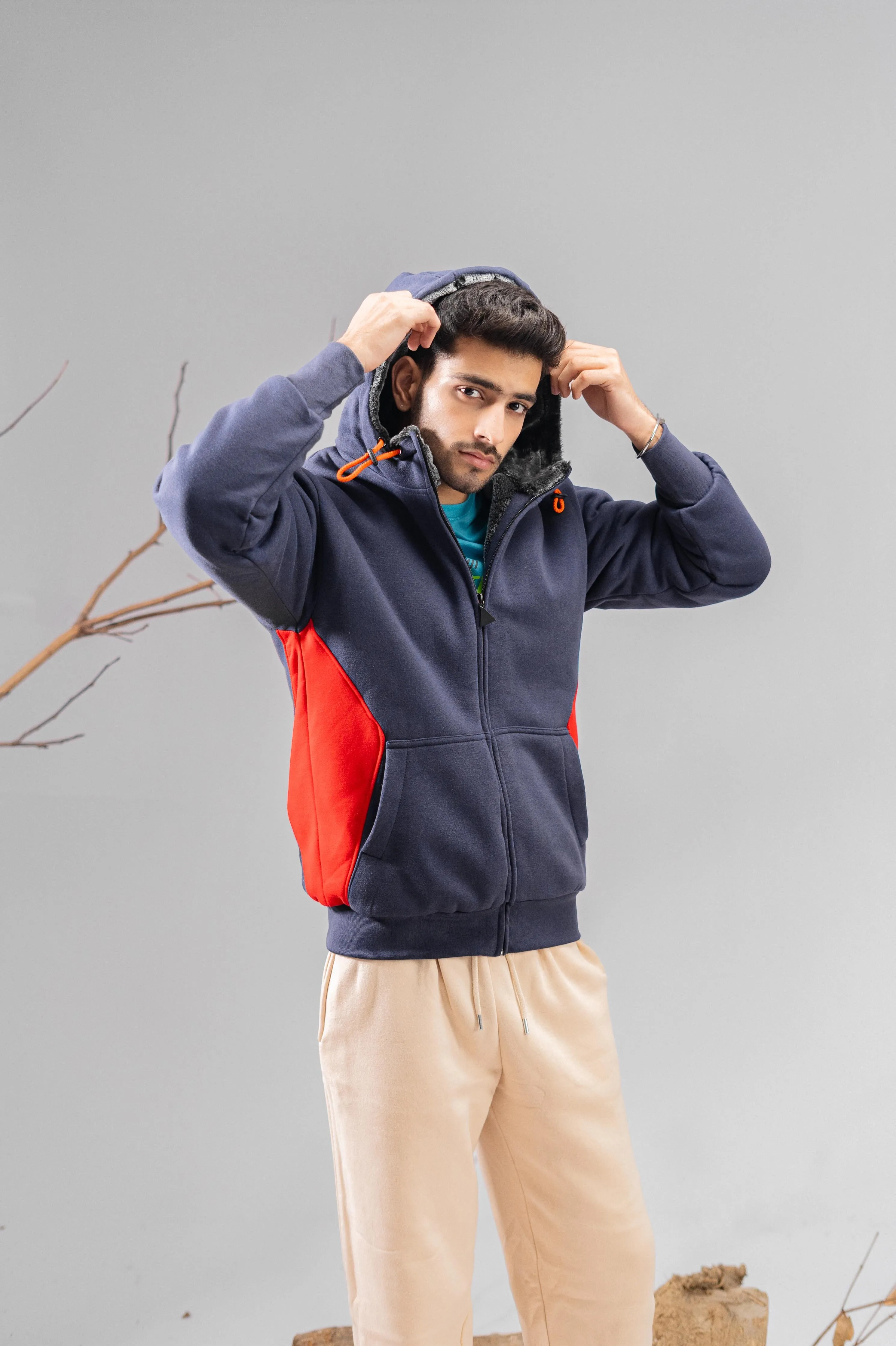 Axinite Men's AX 96 Contrast Panel Fleece Zipper Hoodie.
