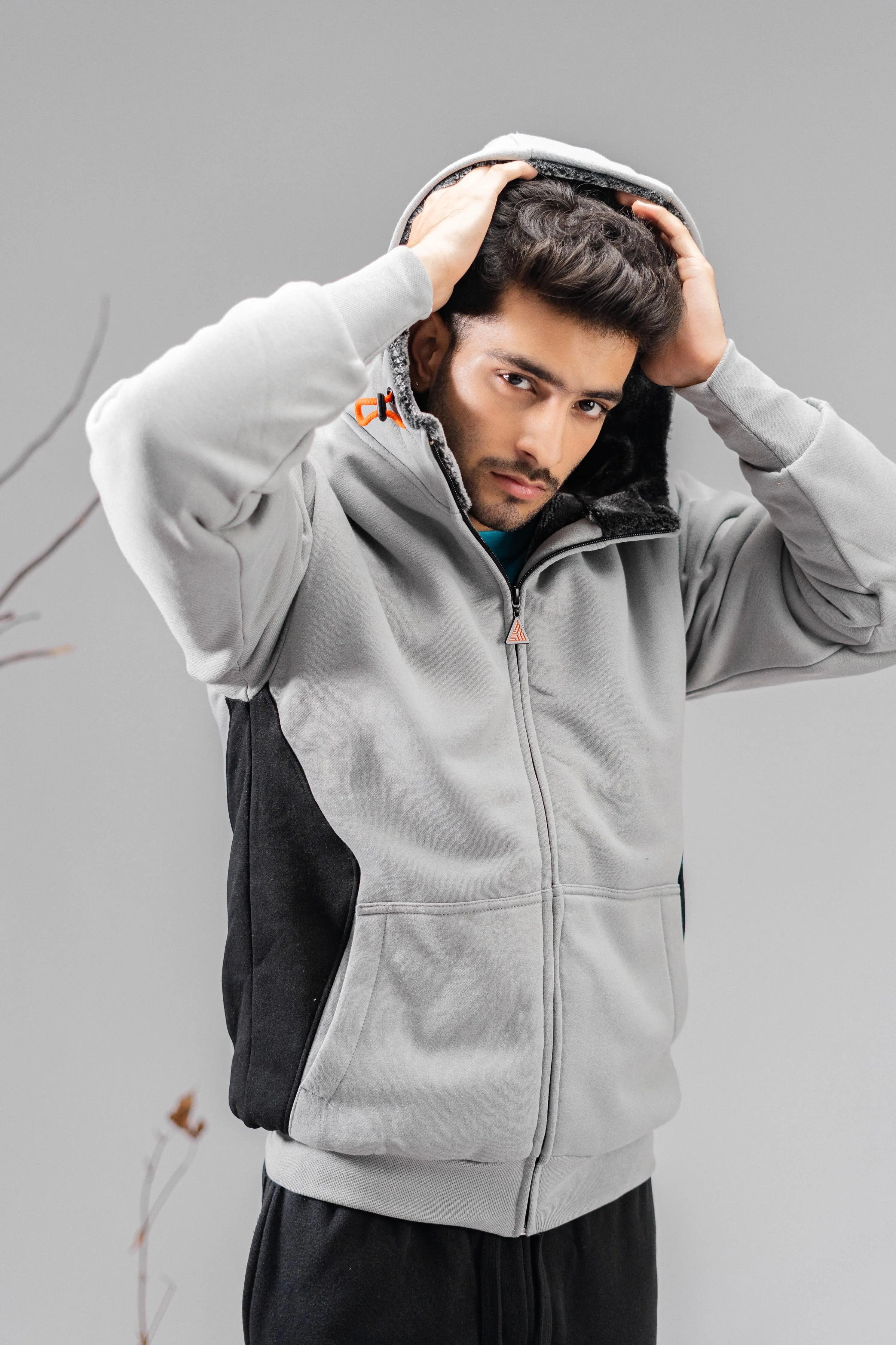 Axinite Men's AX 96 Contrast Panel Fleece Zipper Hoodie.