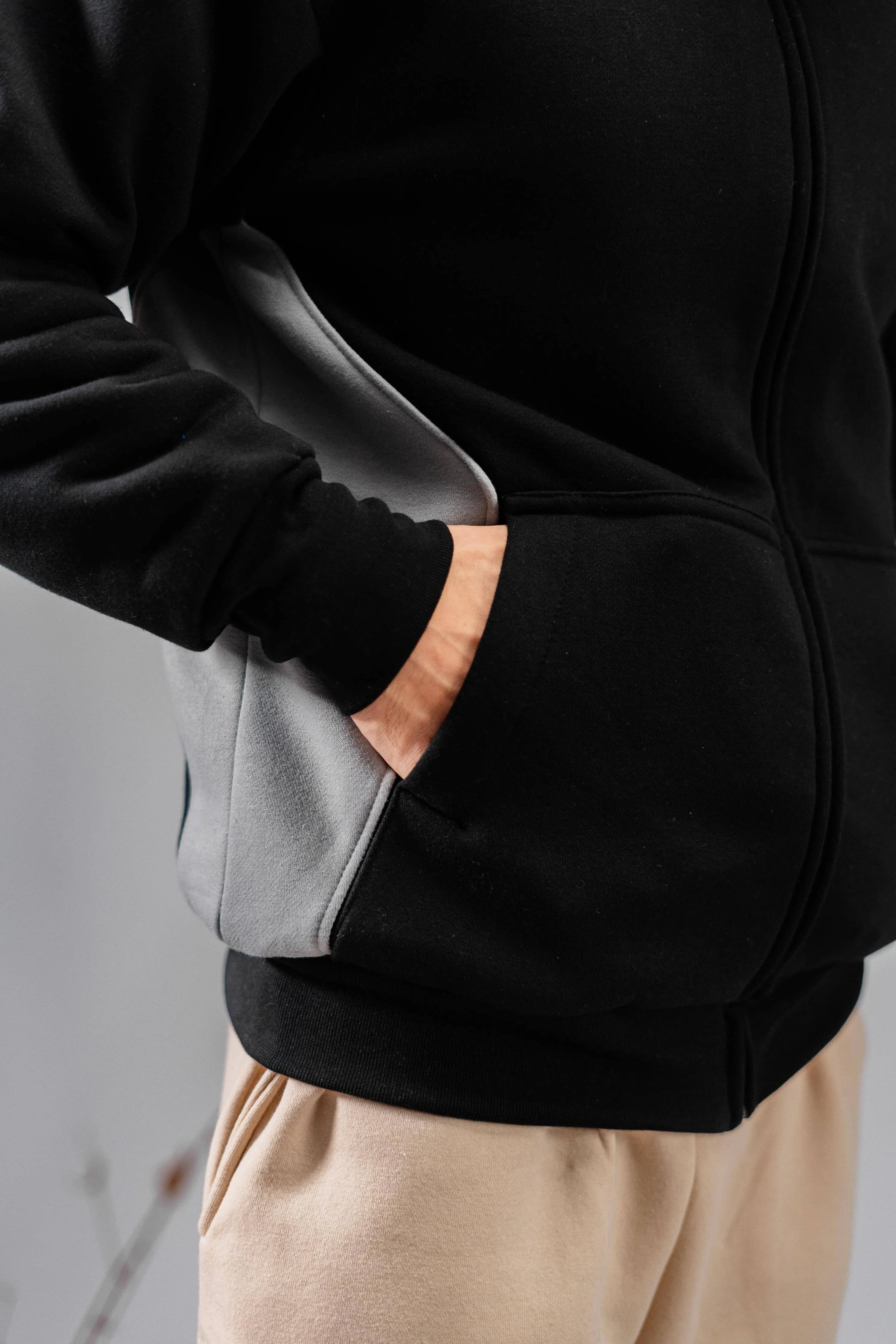 Axinite Men's AX 96 Contrast Panel Fleece Zipper Hoodie.