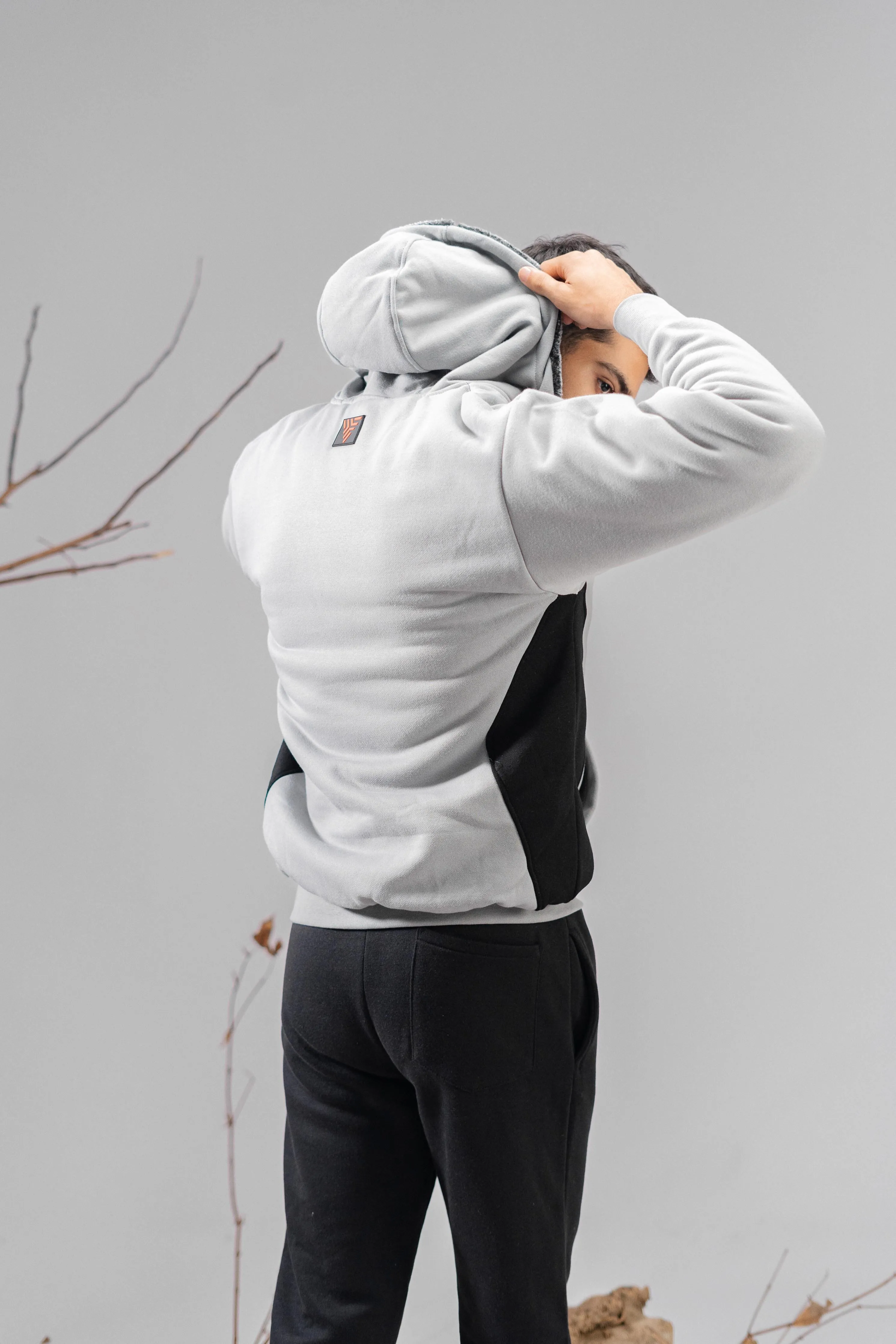 Axinite Men's AX 96 Contrast Panel Fleece Zipper Hoodie.