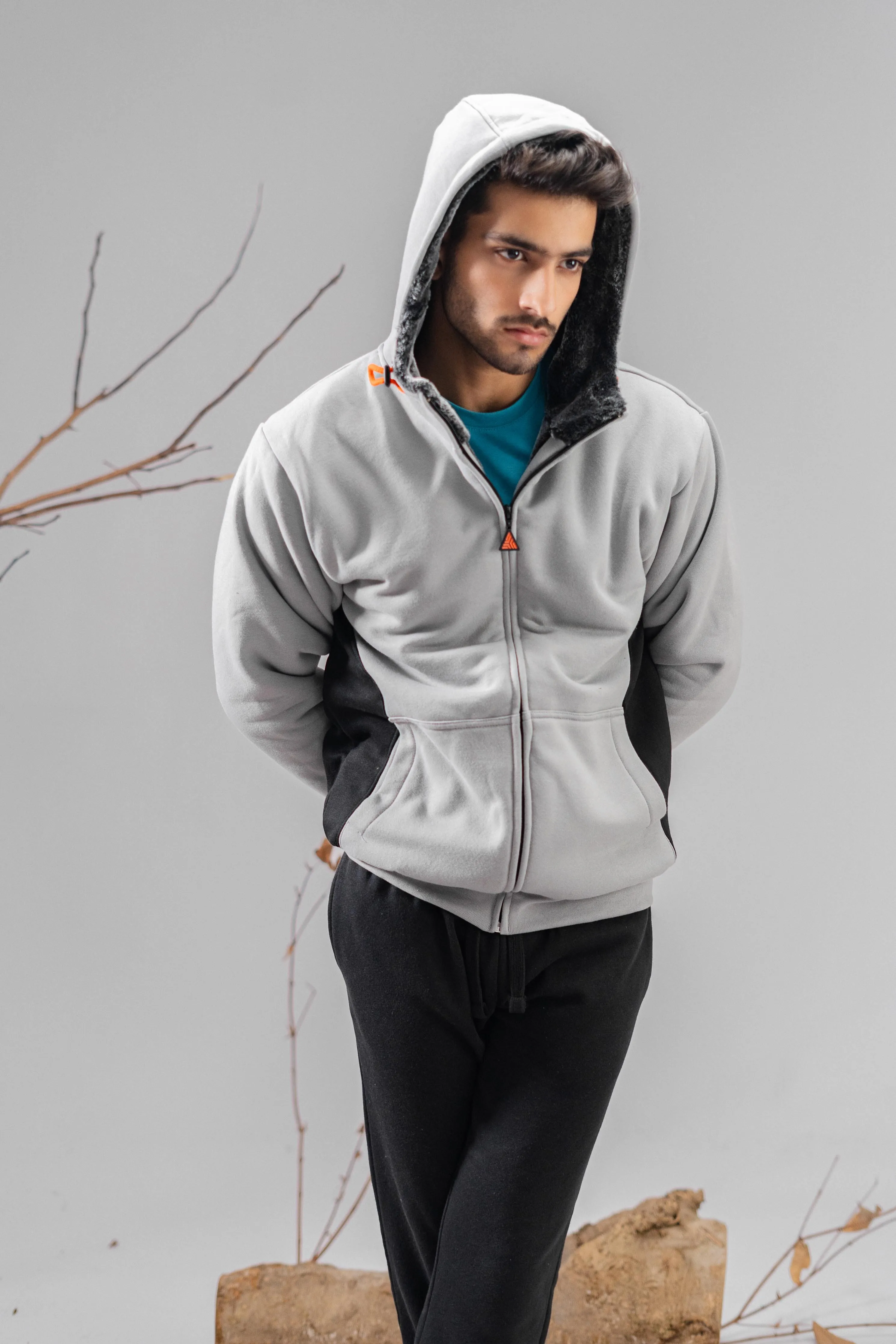 Axinite Men's AX 96 Contrast Panel Fleece Zipper Hoodie.