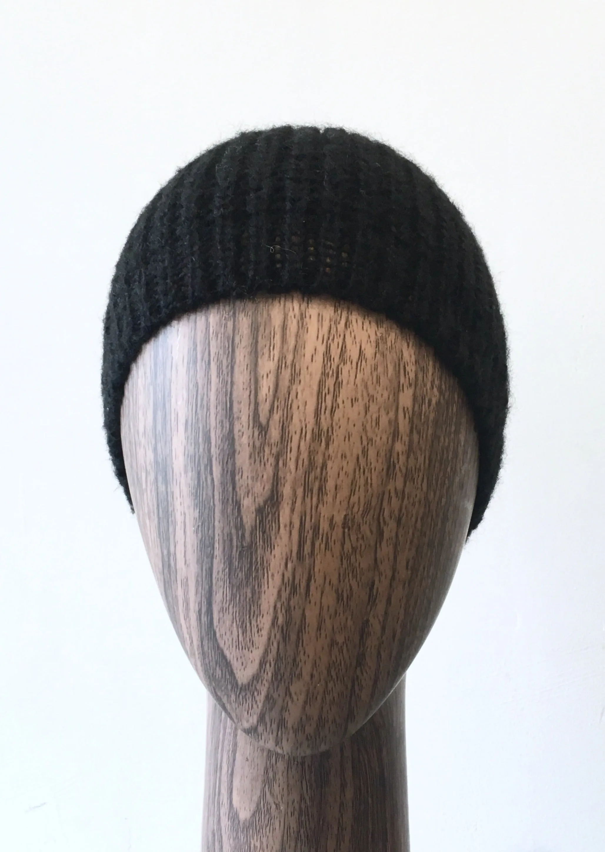 BDG Unisex black knit acrylic beanie, NS