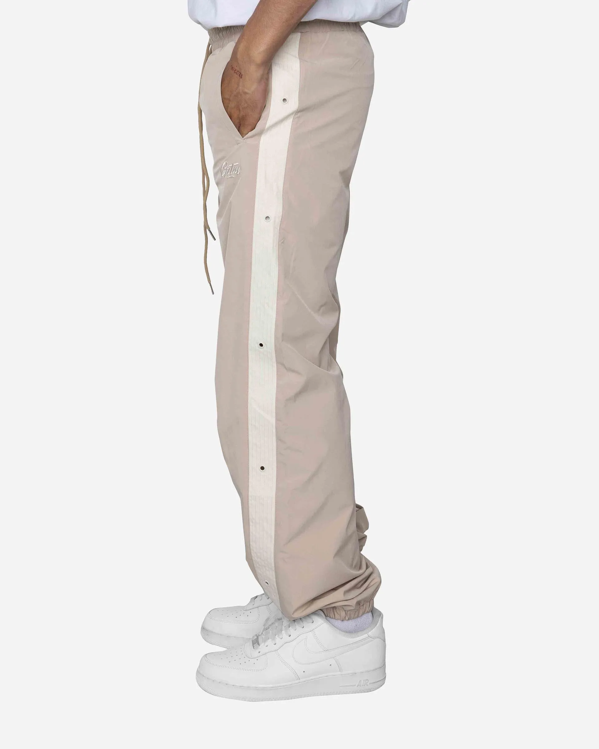EP11067  |  KHAKI   |  JOGGERS