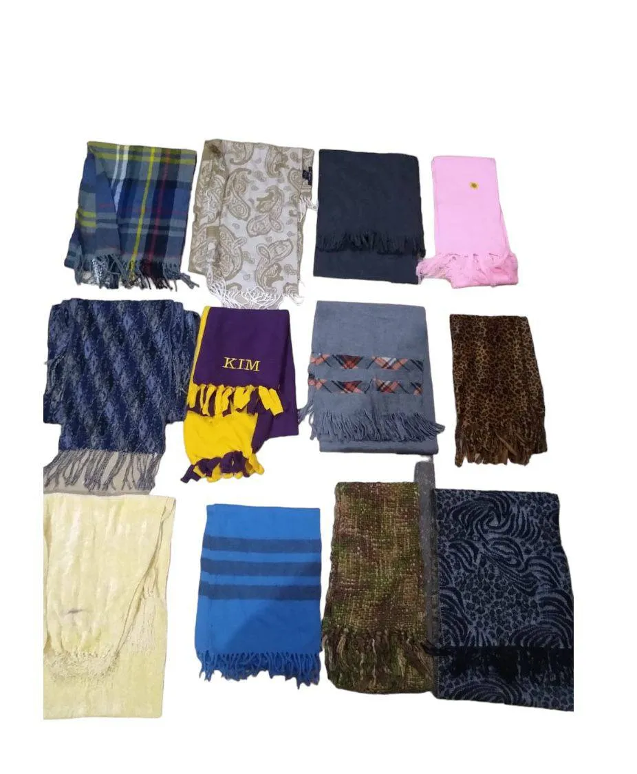 Grade A  🧣30 pcs classic soft luxurious Stylish Winter scarves for Men’s & women’s 🧣