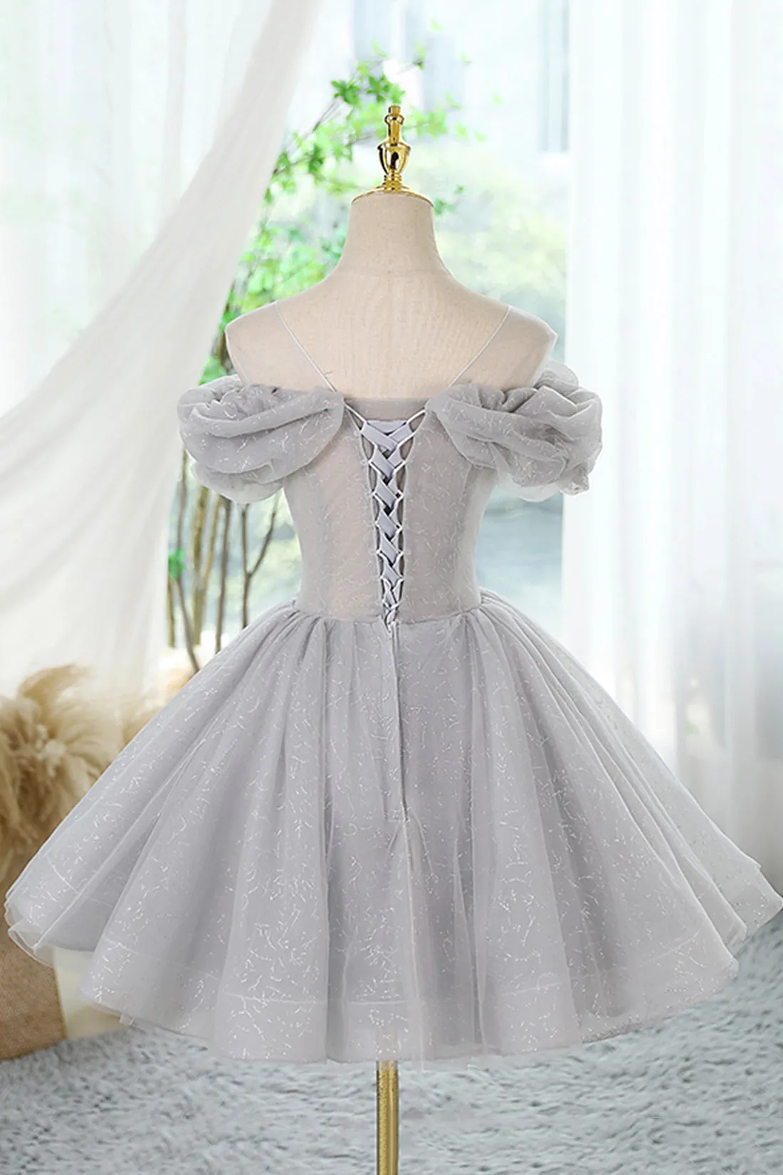 Gray Scoop Neckline Tulle Sequins Short Prom Dress, A-Line Off the Shoulder Evening Party Dress