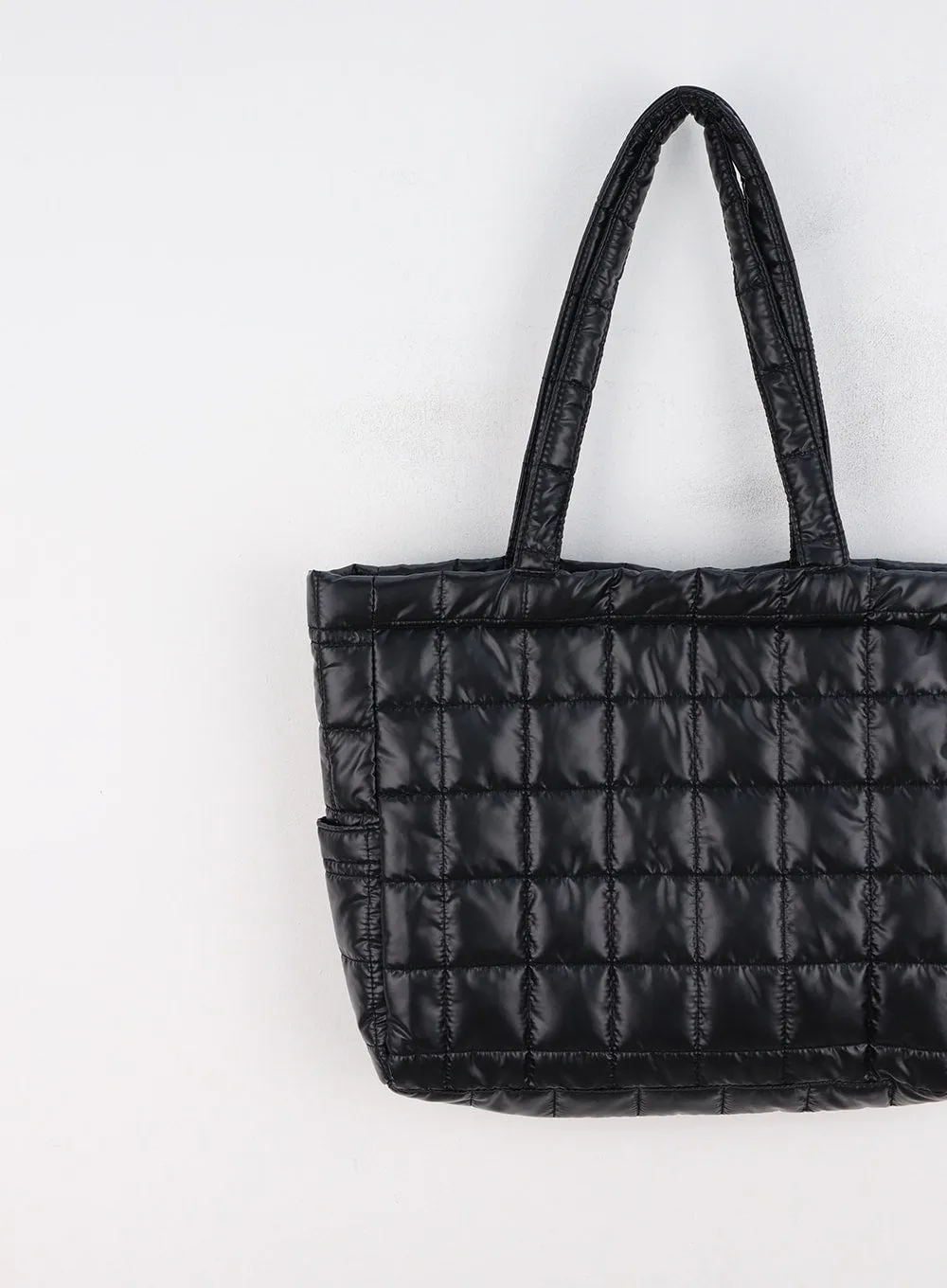 Padded Shoulder Bag CN324
