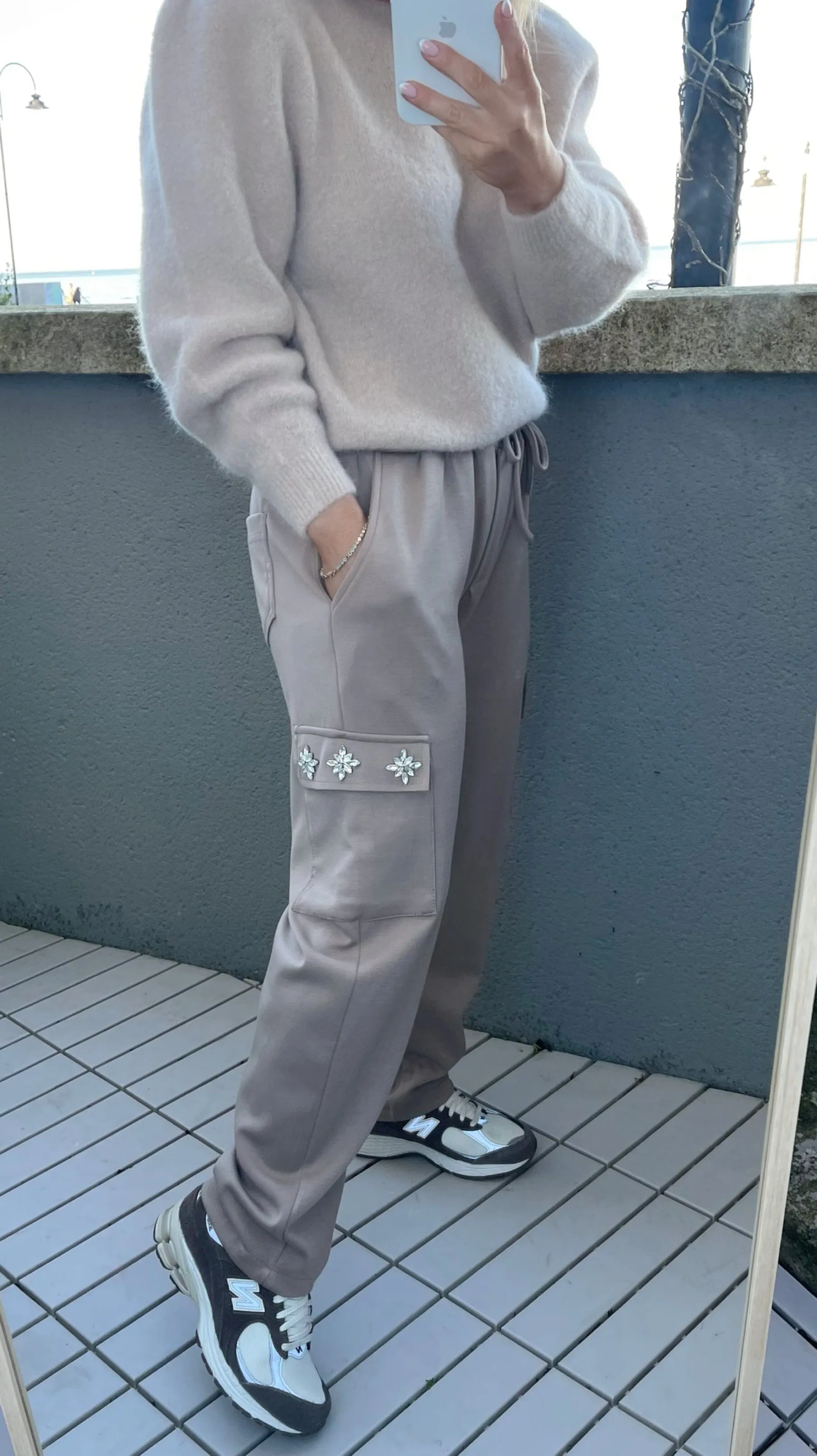 PERRIE SUPERSOFT JOGGERS - TAUPE