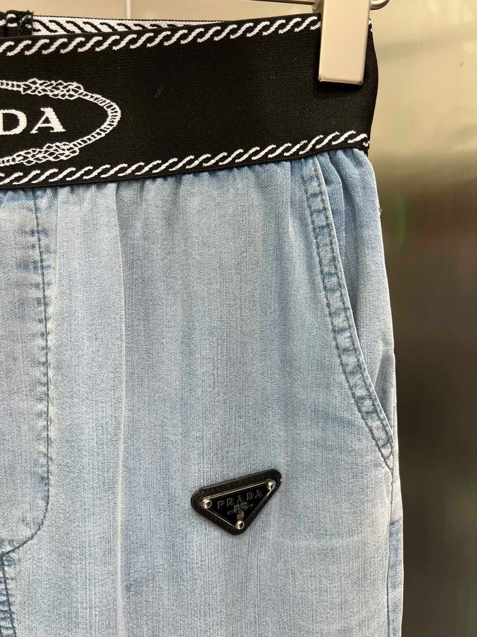 Prad Jeans