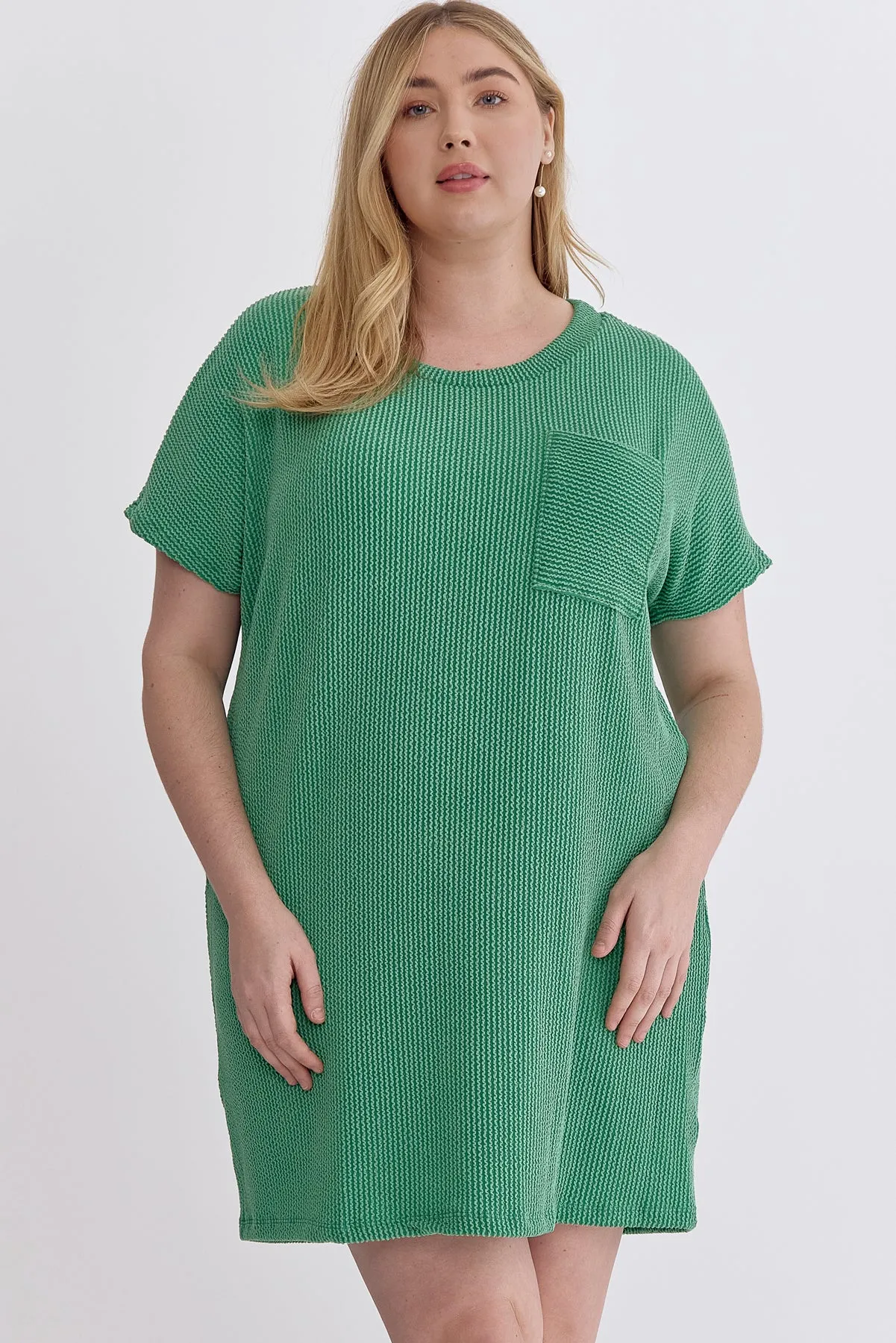 Ribbed Short Sleeve Dress with Pockets   Curvy | Kelly Green