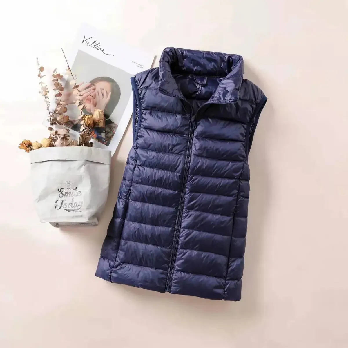Women's Ultra-Light Slim Sleeveless Lightweight Windproof Down Waistcoat