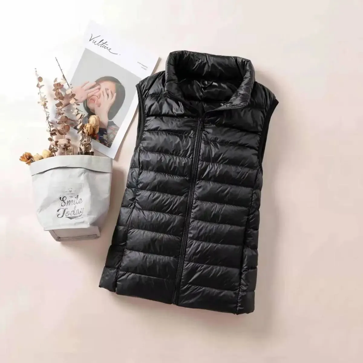 Women's Ultra-Light Slim Sleeveless Lightweight Windproof Down Waistcoat